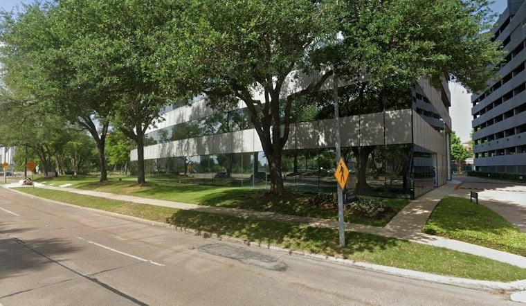 Bleeding Man Bolts to Waugh Drive Security Guard After Park Shooting, Gunman Still Unknown