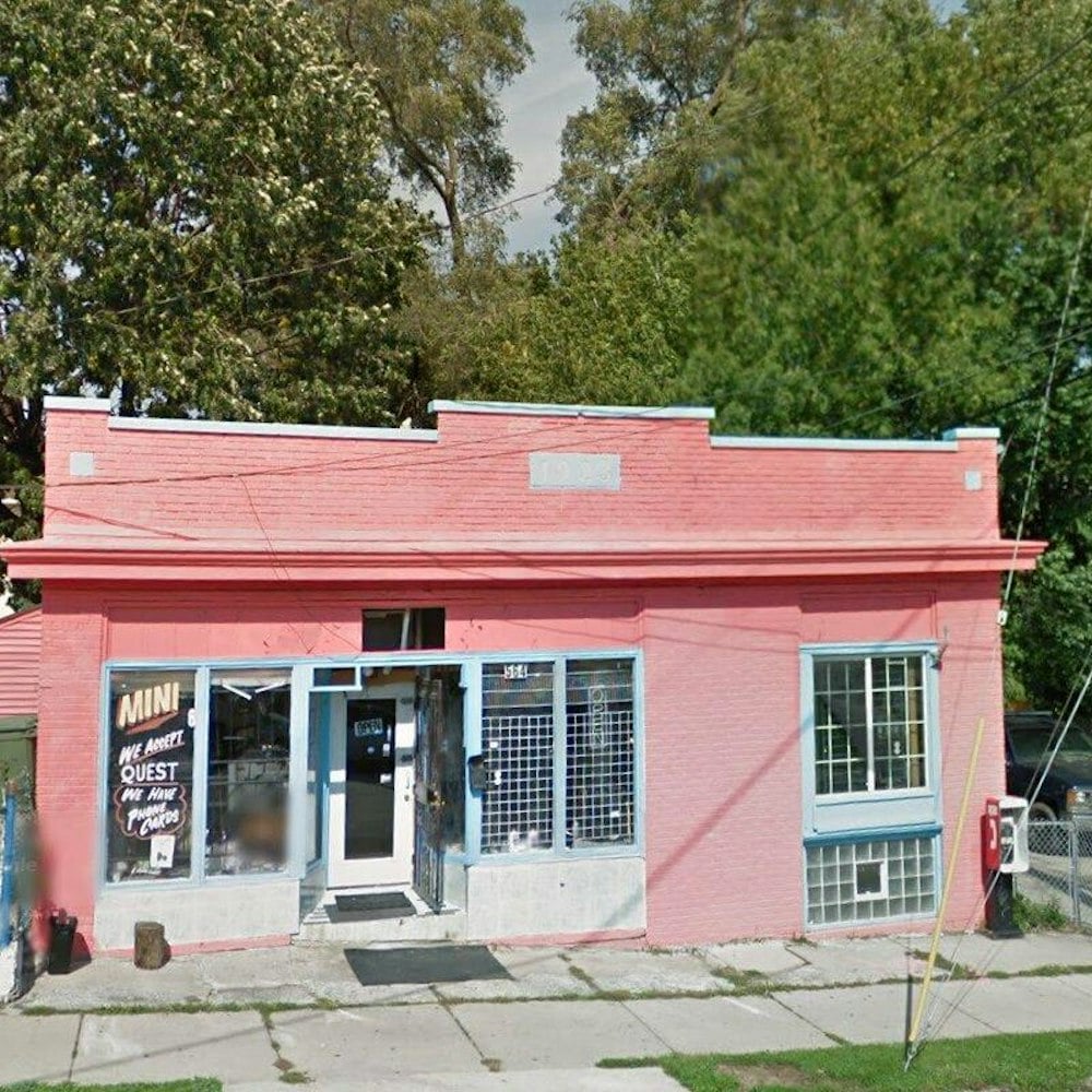 Blighted Milwaukee Corner Becomes New Halo Cafe on Historic Mitchell Street