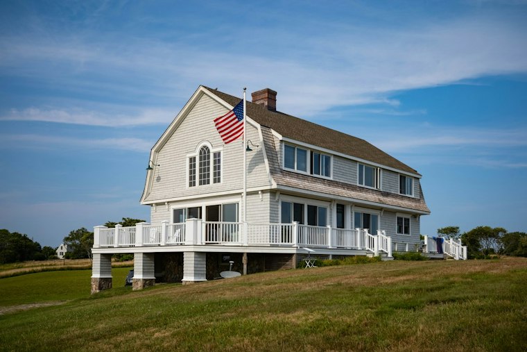 Block Island Stabbing Leaves Man With 22 Stitches, Saratoga Springs Suspect Charged