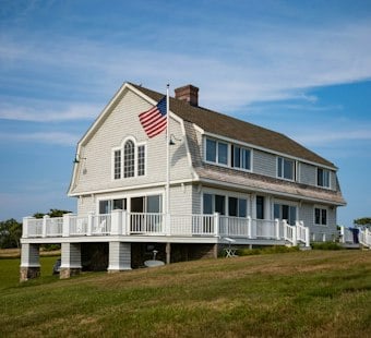 Block Island Stabbing Leaves Man With 22 Stitches, Saratoga Springs Suspect Charged