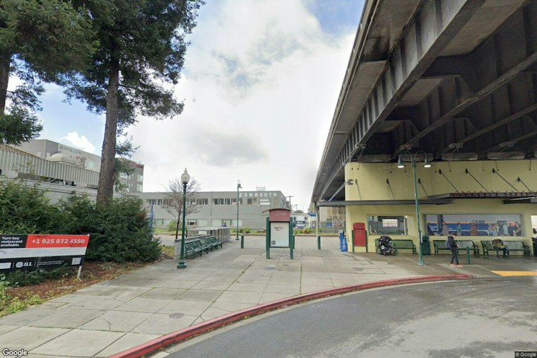 Bomb Team Checks Suspicious Items on Berkeley Amtrak Train, Two Detained