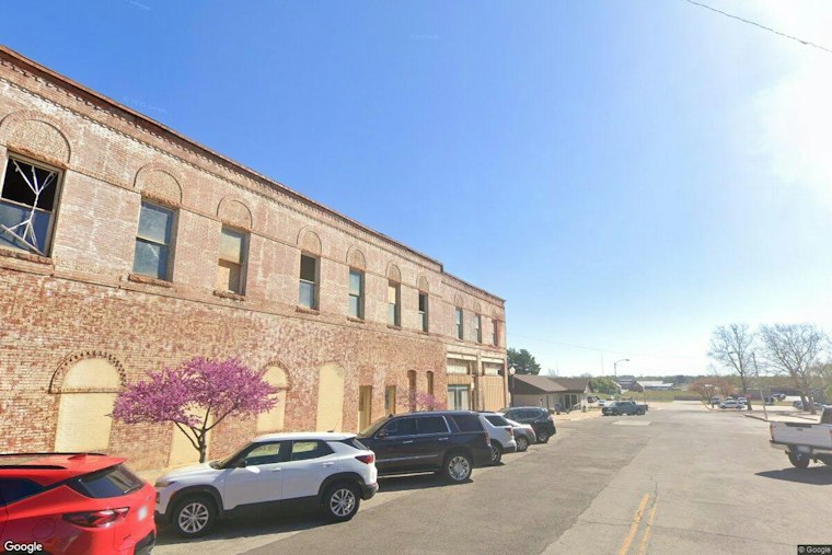 Boomerang Diner Targets Christmas Opening in Downtown Elk City's Snips Building
