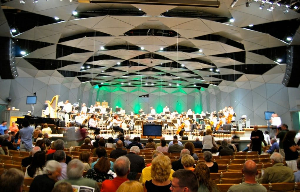 Boston Pops Bring Back Día de Muertos With Enjambre, Then Roll Out Coco