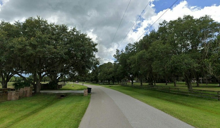 Bradenton Man, 68, Dies After SUV Hits Tree on Saddle Creek Trail