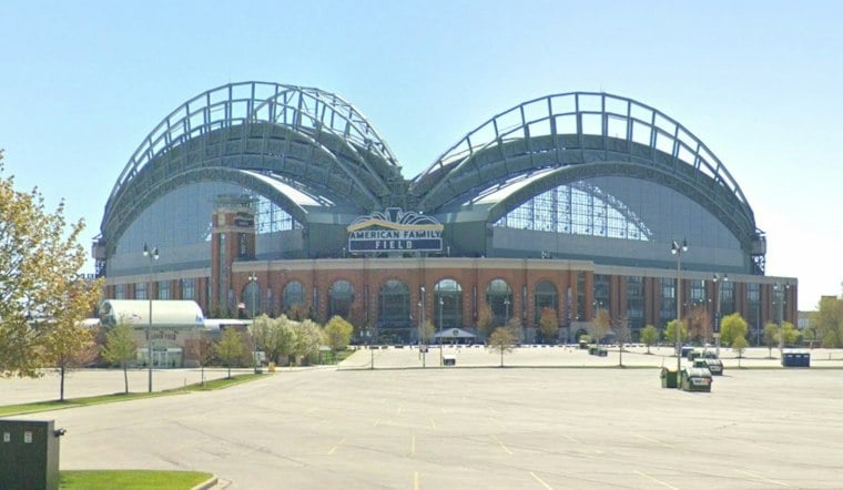 Brewers Open Free Watch Party at American Family Field for NLCS Game 3