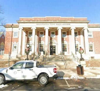 Bridgeton Bars ICE From Using Its Zoo and Parks as Arrest Staging Grounds