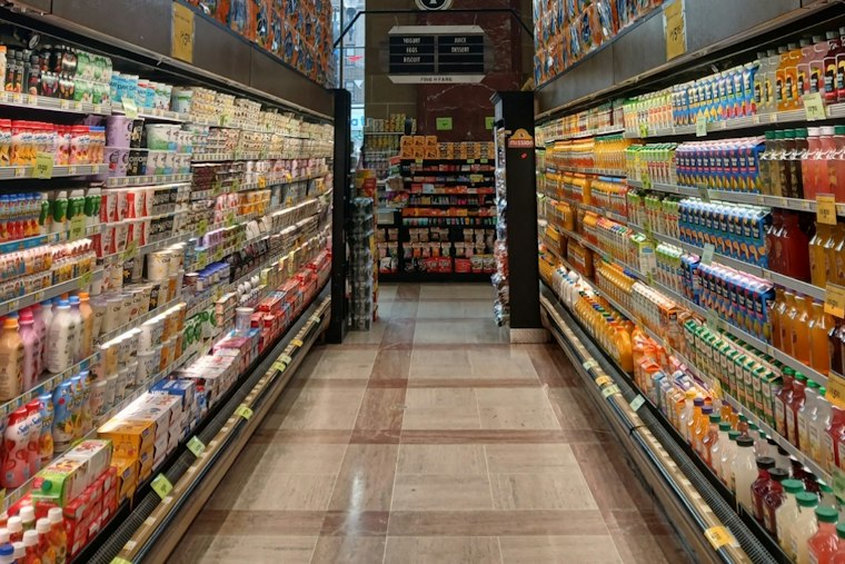 Bronx Grocery Worker Accuses Man, 68, of Shoplifting, Then Beats Him