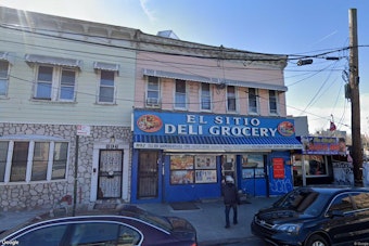 Bronx Man Smashed With Bottle Outside Bodega, Suspect Still on the Run