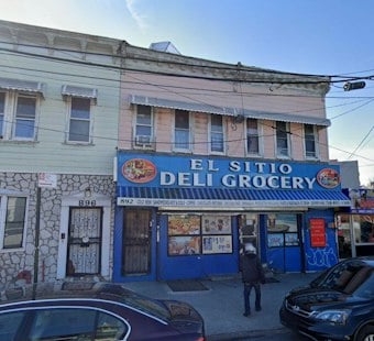 Bronx Man Smashed With Bottle Outside Bodega, Suspect Still on the Run