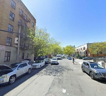 Bronx Stabbing on Prospect Avenue Sends NYPD Hunting for Suspect Who Fled on Foot
