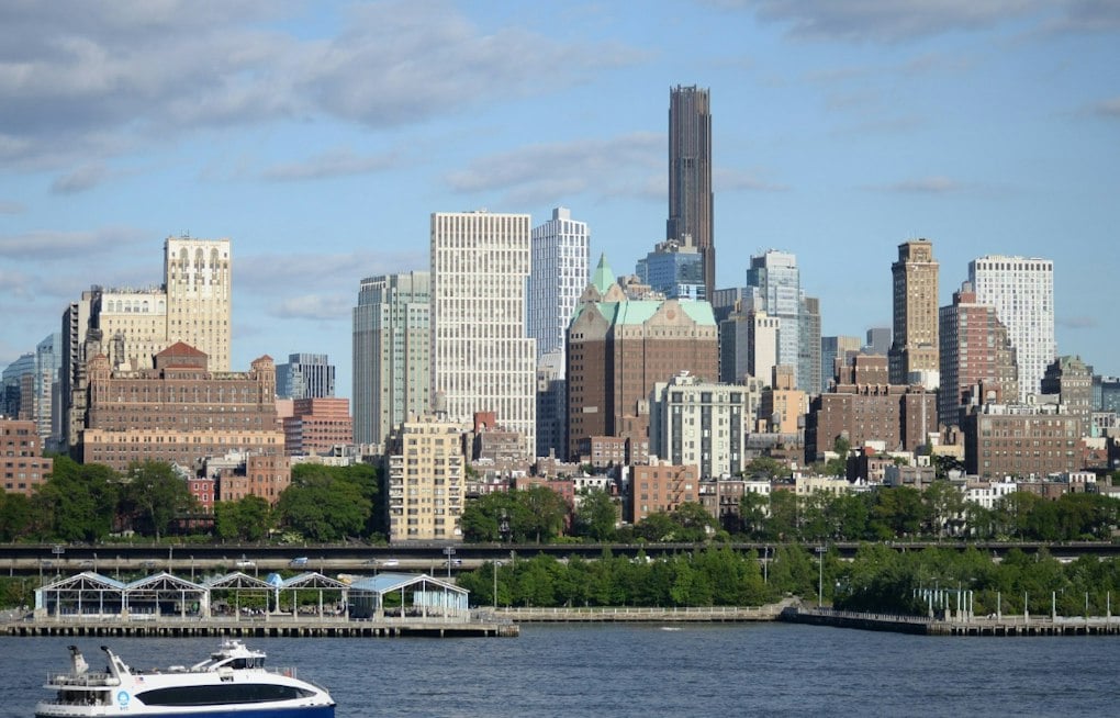 Brooklyn Rents Hit $4,300 as Listings Vanish 25% in a Year