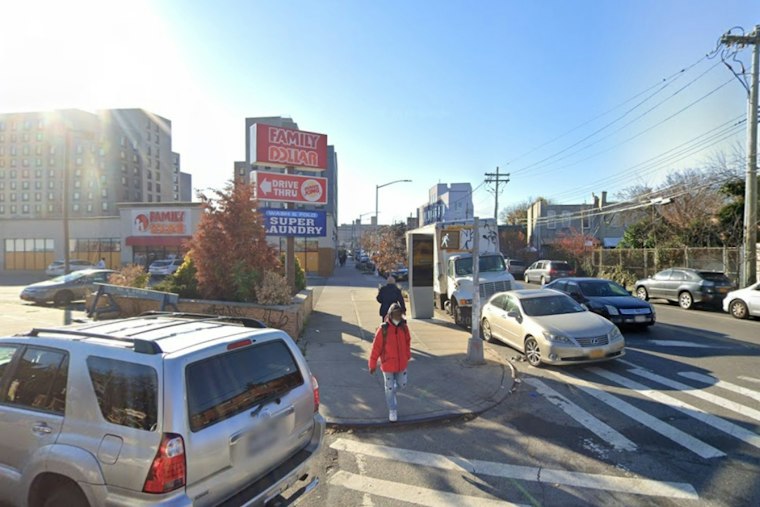Brooklyn Robbery Suspect Maces Victim at New Lots Avenue Store, NYPD Says