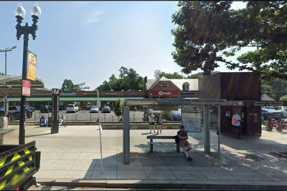 Buffalo Wild Wings GO Rumored for Historic Cleveland Park Shopping Center