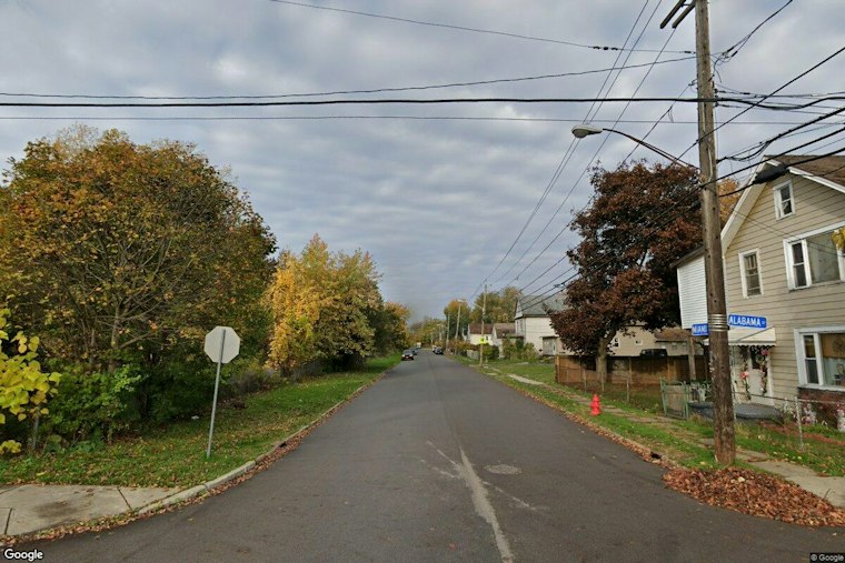 Buffalo Woman Found Shot to Death on Alabama Street, Homicide Squad Digs In