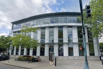 Burien Council Advances Tougher Sanctuary Policy, Final Vote Set for Oct. 12