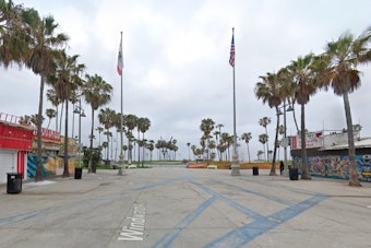Burning Man Returns To Venice Beach With Art Cars, Theme Camps, Free Daytime Entry