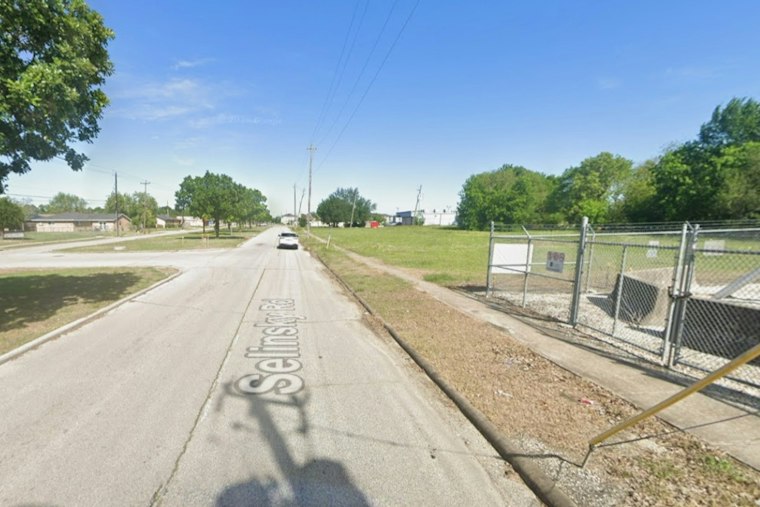 Bystander Shot Two Times as Group Feud Erupts Into Gunfire in Southeast Houston