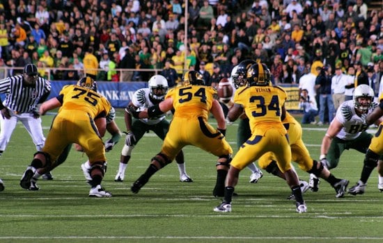 Cal Football Debuts Spanish Broadcasts After 144 Years, Led By Brothers From The 49ers Booth