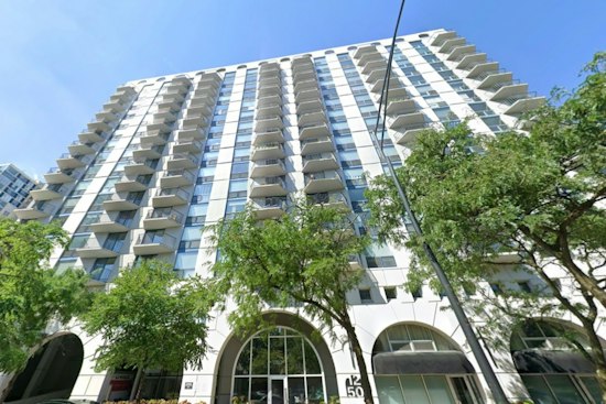 California Firm Pays $67 Million for 196-Unit Former Condo Tower on LaSalle