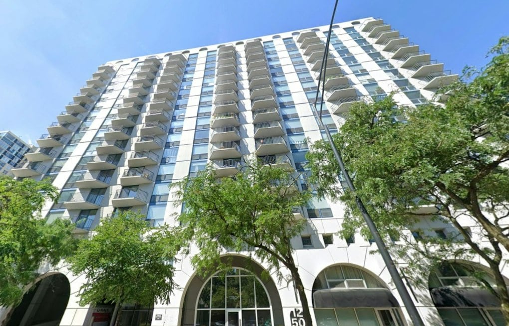 California Firm Pays $67 Million for 196-Unit Former Condo Tower on LaSalle