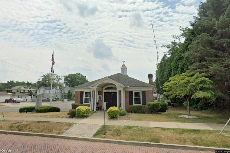 Canal Fulton Tax Official Accused of Tossing Residents' W-2s, Checks in Trash