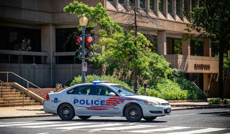 Capitol Hill Package Theft Suspect Cornered on Warren Street Rooftop for 45 Minutes