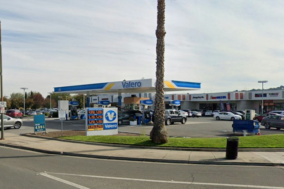 Car Dealership Could Swallow South San Jose Retail Site Near Oakridge Mall