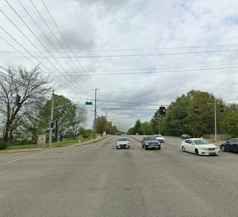 Car Hits Light Pole in East Memphis, Three Teens Among Four Hurt