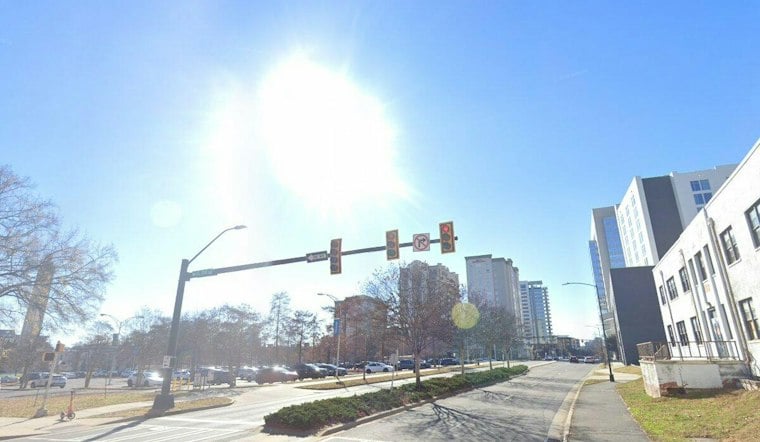 Carolina Blue Skies Stick Around as Charlotte Braces for Cooler Weekend