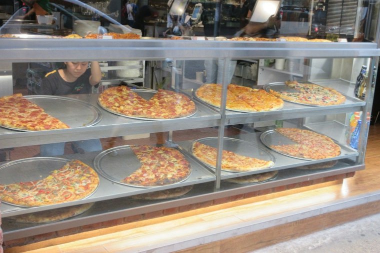 Castle Rock Outlets Mall Getting New York Pizza Joint With Its Own Arcade