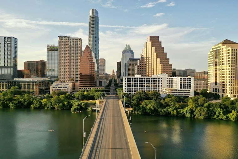 Central Austin Home Prices Climb to $760K as Metro Sales Sink 14.8%