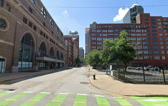 Century-Old Union Market Building Empties Out as Pear Tree Inn Liquidates