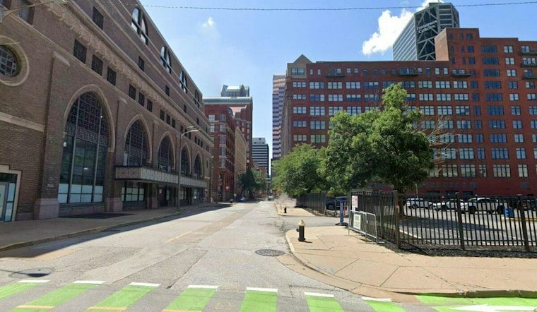 Century-Old Union Market Building Empties Out as Pear Tree Inn Liquidates