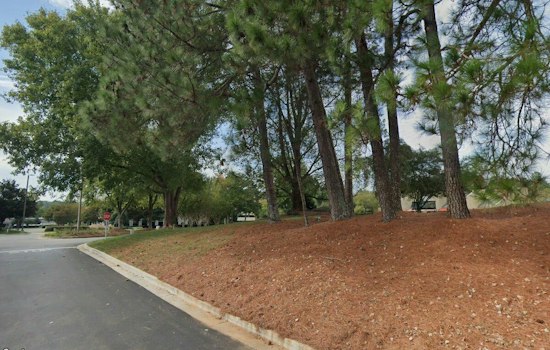 Chamblee's Abandoned Apartment Tower Will Be Imploded Oct. 24 Instead