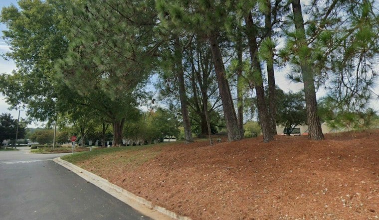 Chamblee's Abandoned Apartment Tower Will Be Imploded Oct. 24 Instead