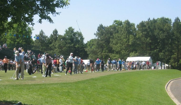 Charlotte Startup Hauls a Golf Simulator Into Your Backyard, 43,000 Courses Deep