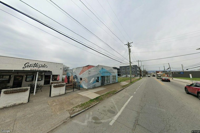 Chattanooga Driver Plows Into Crosswalk on East Main, Seriously Injures Pedestrian