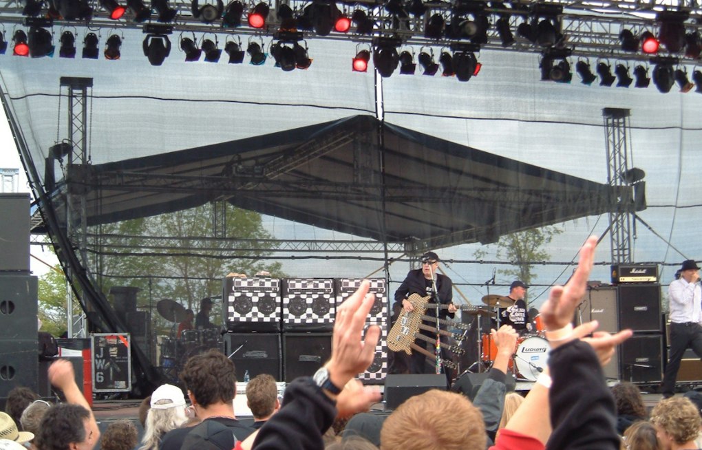 Cheap Trick, Bret Michaels Headline Sarasota's Thunder by the Bay 2027