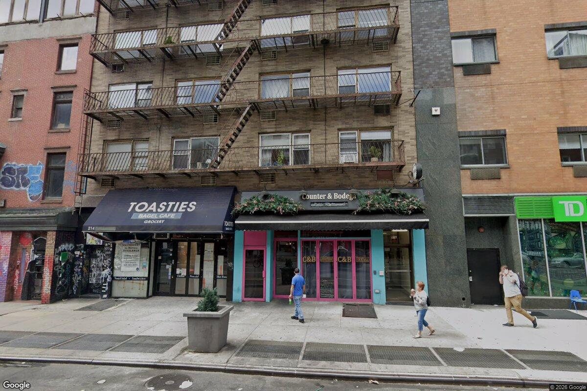 Chelsea Broadway Building Fire Spreads to Upper Floors