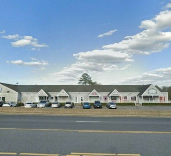 Chesapeake's Island Warf Center Fades Out as Owners Eye Teardown by the River