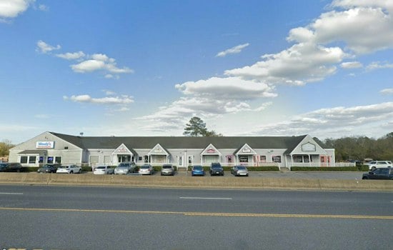 Chesapeake's Island Warf Center Fades Out as Owners Eye Teardown by the River