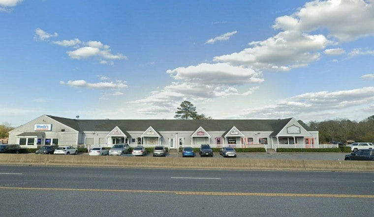 Chesapeake's Island Warf Center Fades Out as Owners Eye Teardown by the River