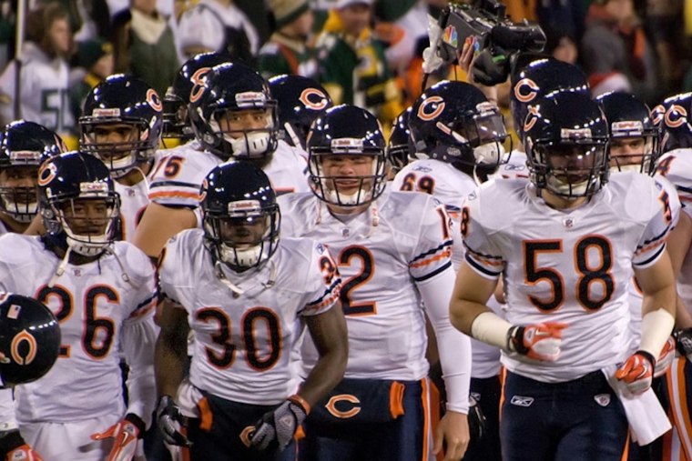 Chicago Bears Give Breast Cancer Fighter Brenda Mayfield-Anderson a Day at Halas Hall