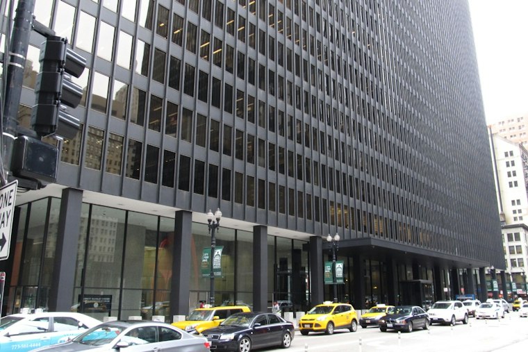 Chicago Federal Buildings See 2026 Gunfire Report, 2025 Courthouse Standoff