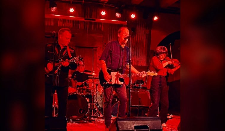 Chicago Rallies Around Waco Brothers' Dean Schlabowske After Leukemia Diagnosis