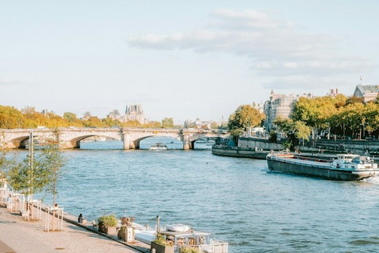 Chicago River Cruise Dredges Up Eastland Disaster and H.H. Holmes Lore This Fall
