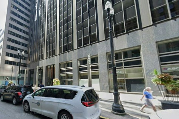 Chicago Rolls Out Michigan Avenue Bus Lane, but CTA Won't Say How Much Time It Saves