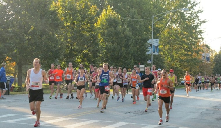 Chicago Runner Hits Mile 23, Finds Her Cancer-Stricken Dog Waiting