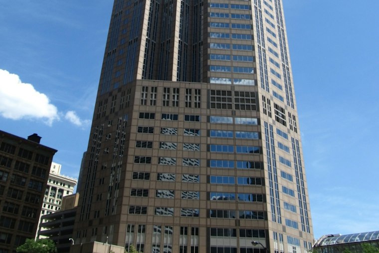 Chicago's 311 South Wacker Faces Seizure as Kohan Bondholders Weigh $112M Call