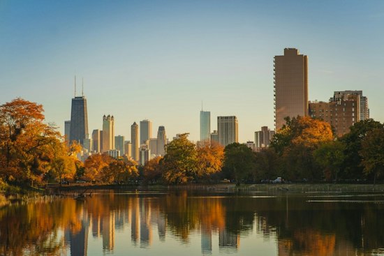 Chicago's Fall Colors Finally Peak After Record 88-Degree Scorcher